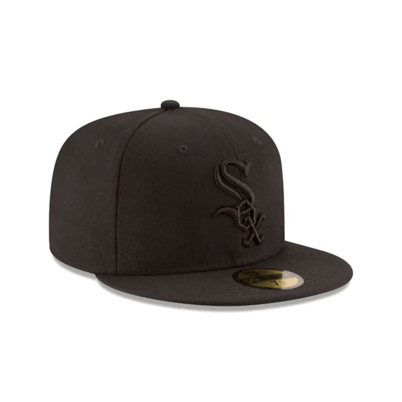 [10047308] New Era Chicago White Sox Black On Black 59FIFTY Fitted Hats