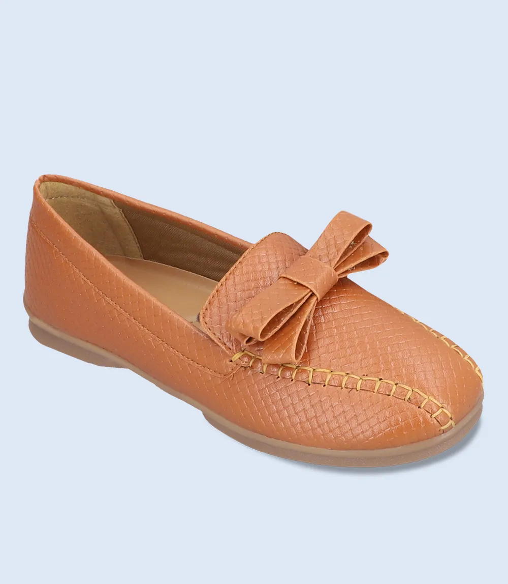 BW8474-TAN-Women Casual Moccasins