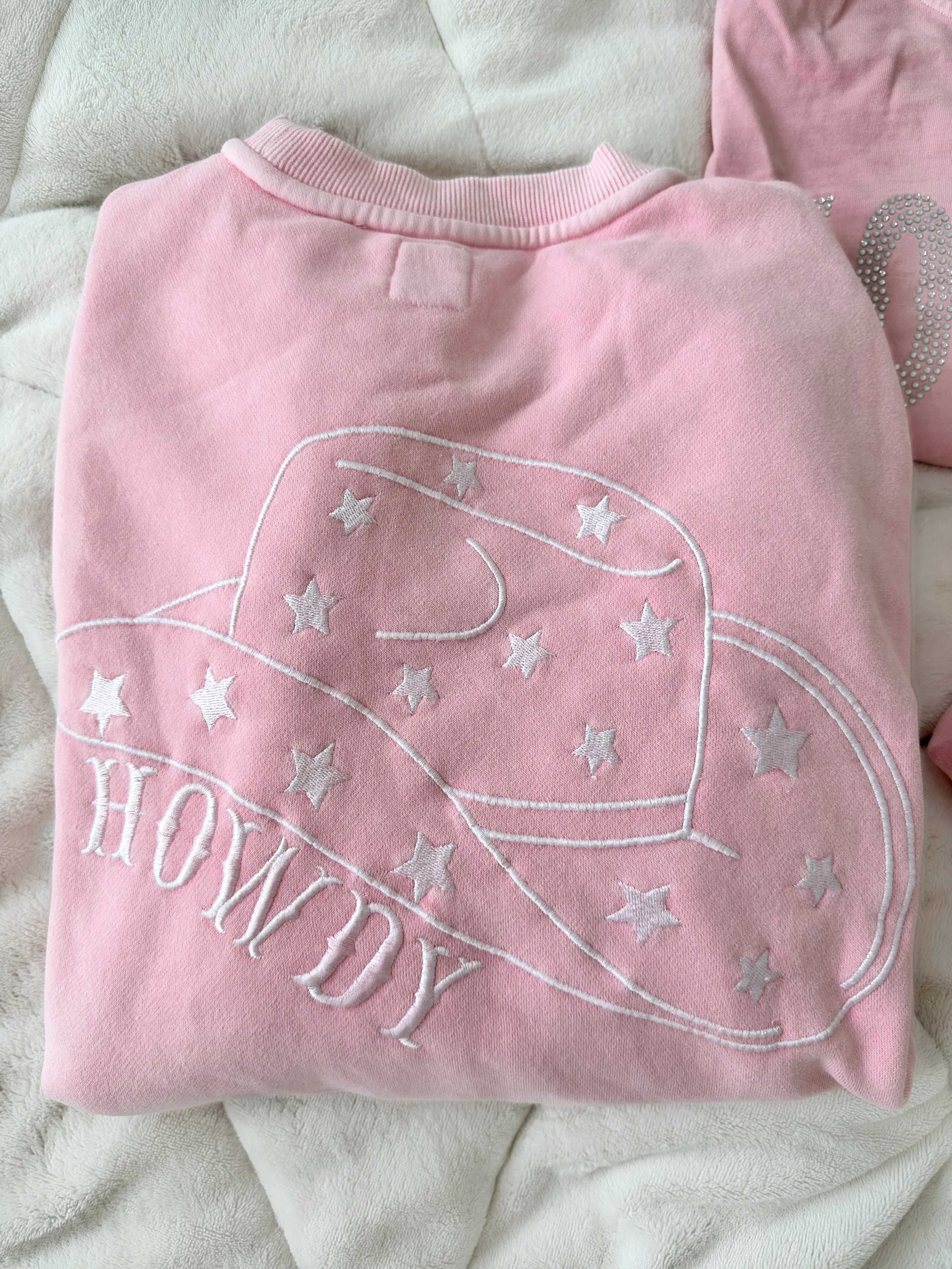 Howdy Cowgirl Embroider Sweatshirt