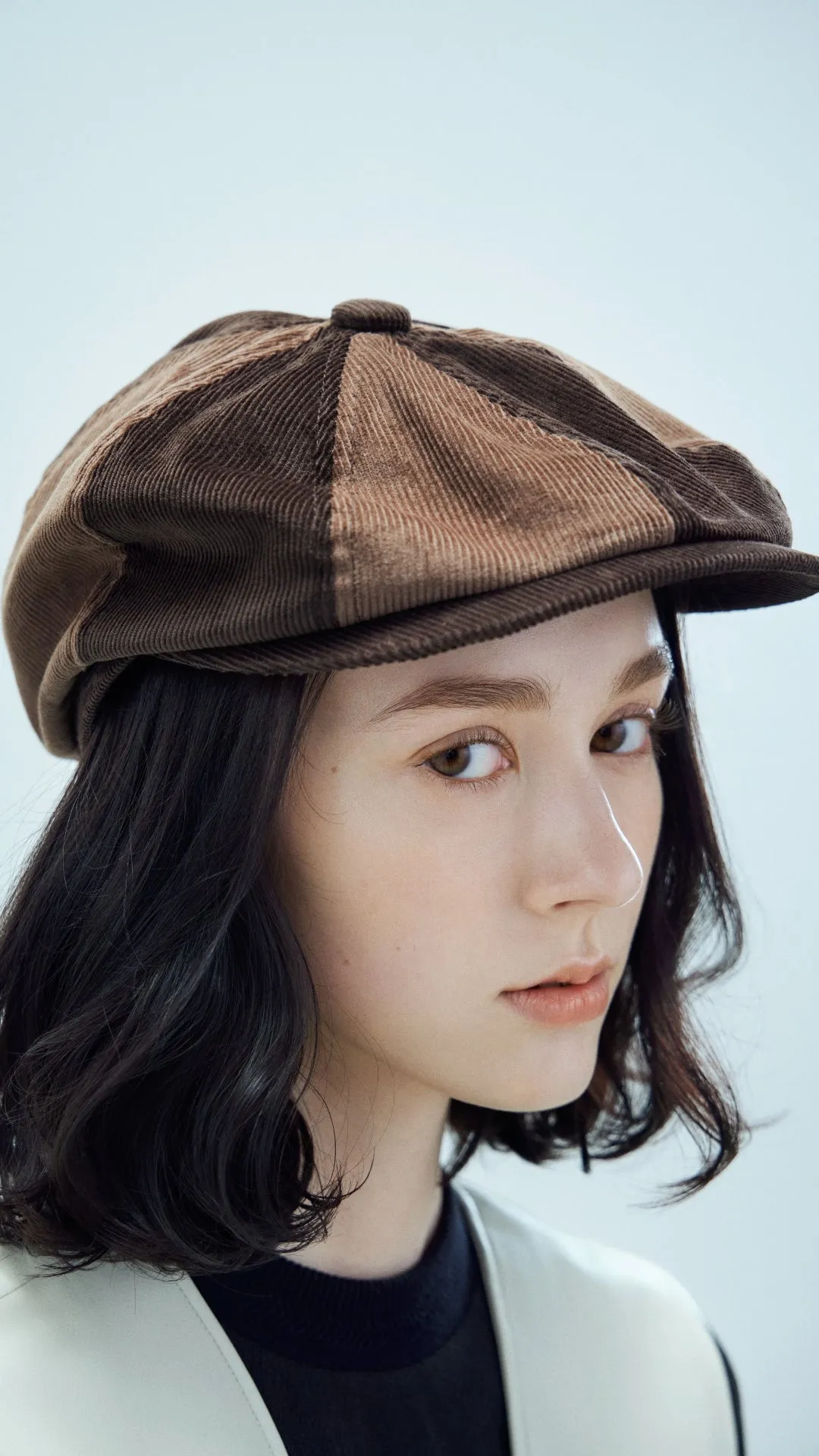 Ladies Corduroy Turtle Newsboy Cap