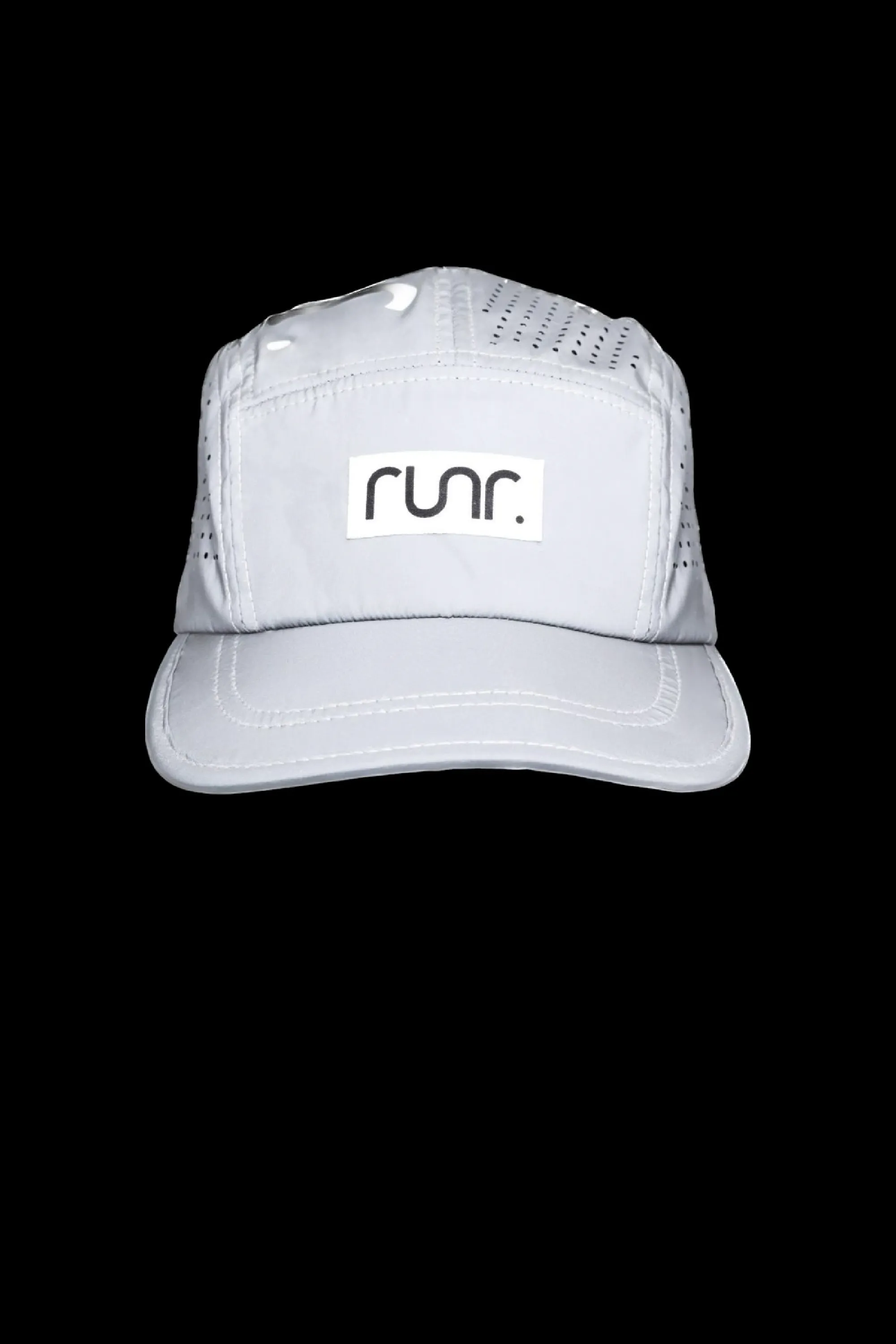 Here’s an optimized title for the e-commerce product:

Runr Lumos Lightweight Reflective Running Hat for Enhanced Visibility and Comfort